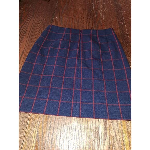 Size 4 LOFT Outlet Blue Red Button Detail Faux Button Lined Over the Knee Skirt - Picture 6 of 7